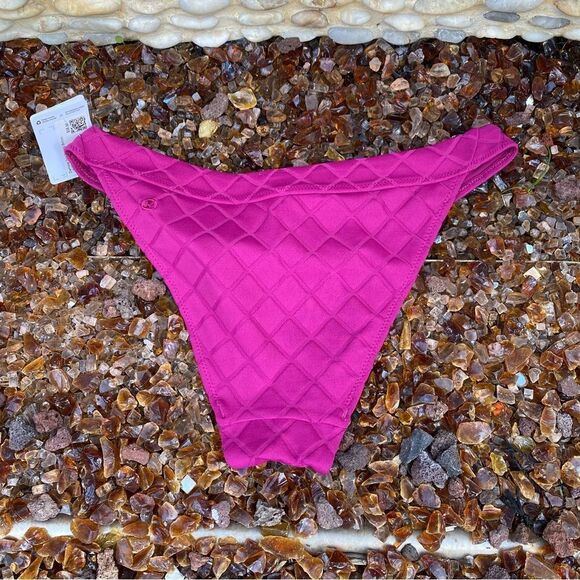 Lululemon Magenta Diamond Grid Skimpy-Fit Swim Bikini Bottoms. Size 8. (NWT)! - Picture 7 of 13